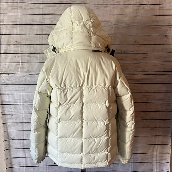 686 Archetype Ski/ Snowboard Puffy Jacket Size Small - Picture 10 of 16